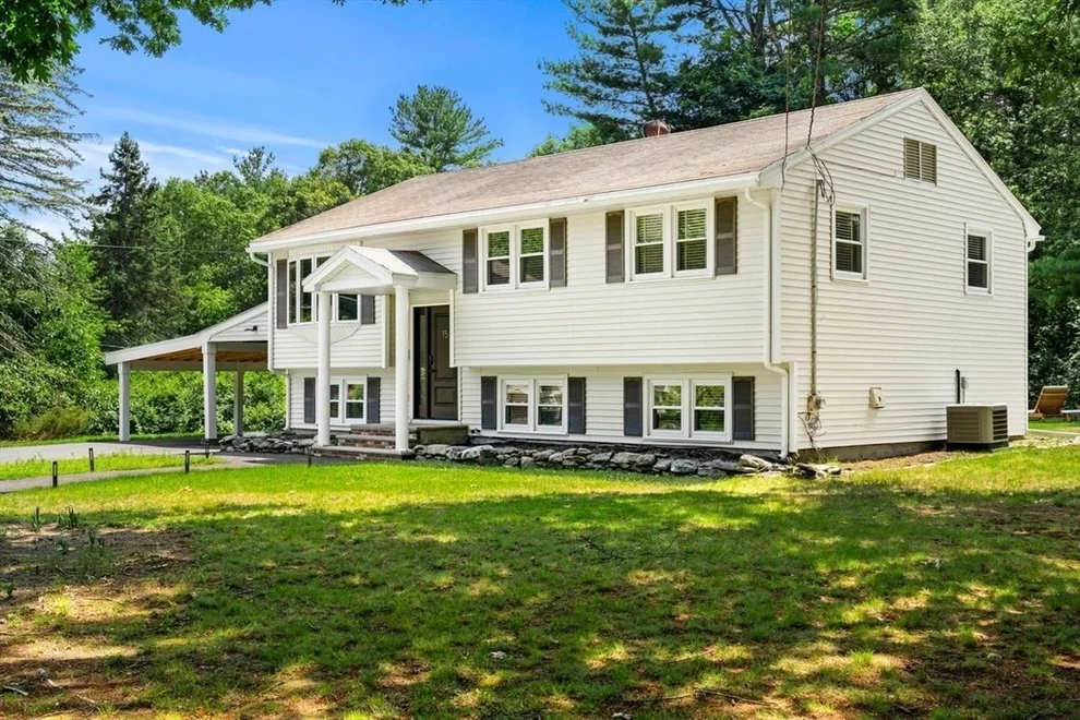 Unit for sale at 15 Weathervane Road, Billerica, MA 01821
