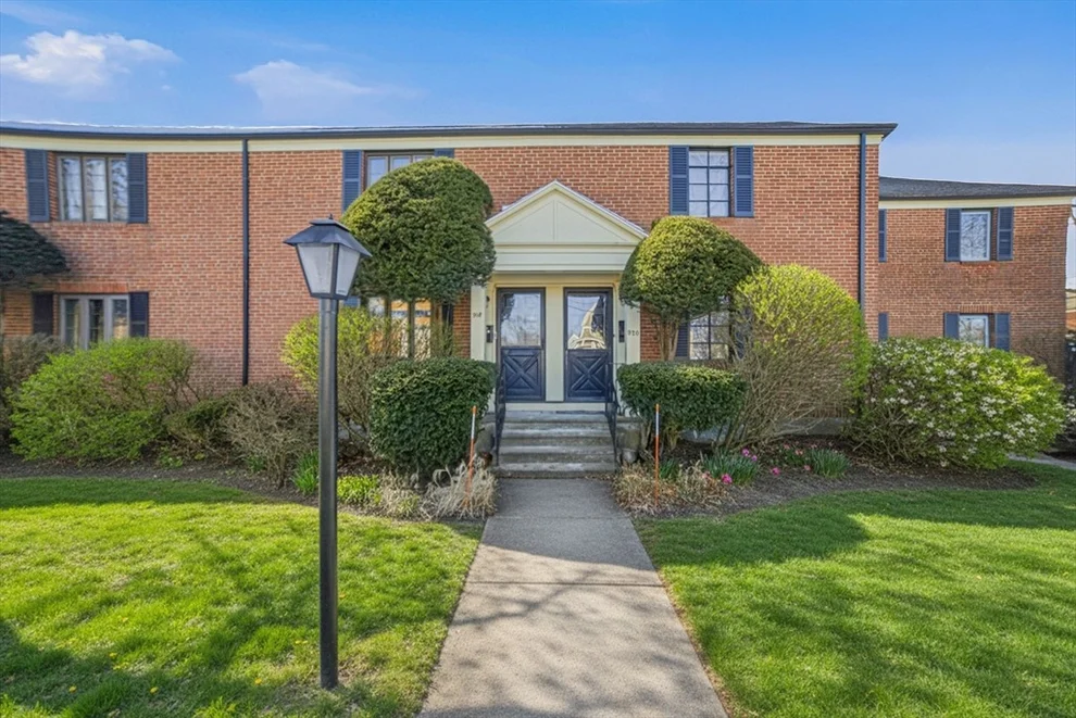 Unit for sale at 918 Belmont St, Watertown, MA 02472