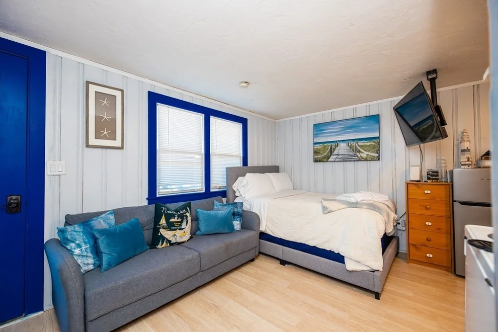 Unit for sale at 6 Polly Fisk Ln, Dennis, MA 02639