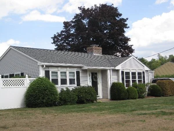 Unit for sale at 358 Pleasant St, Paxton, MA 01612
