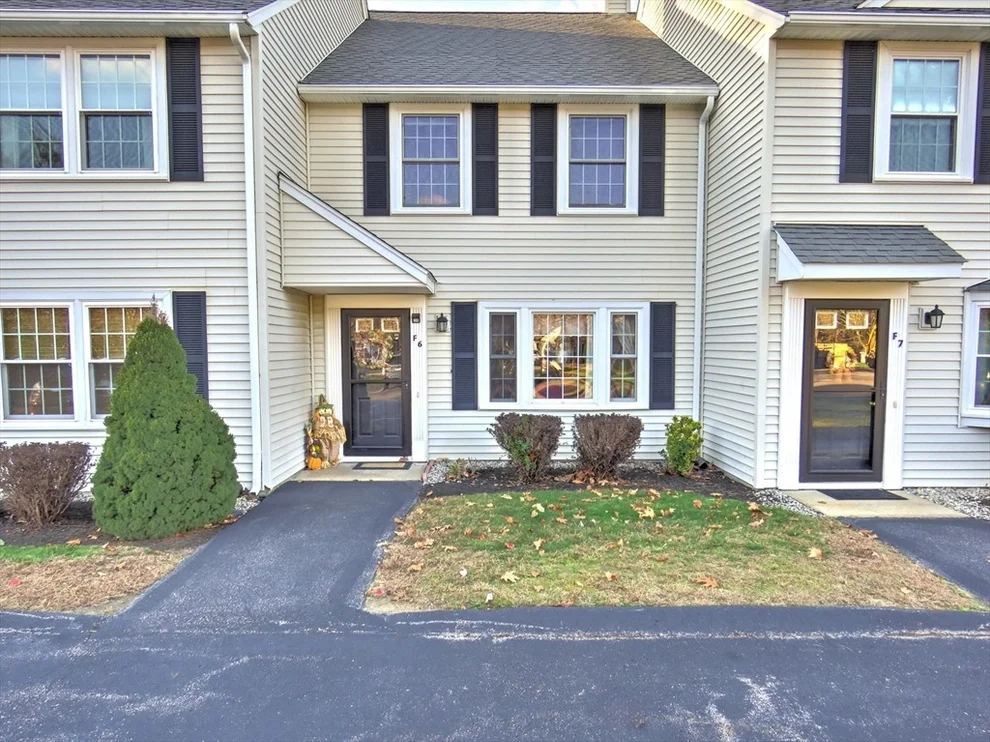 Unit for sale at 728 Auburn St, Whitman, MA 02382