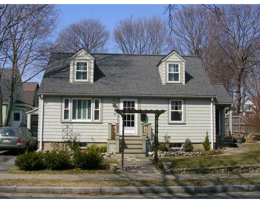 Unit for sale at 140 Laurel St, Melrose, MA 02176
