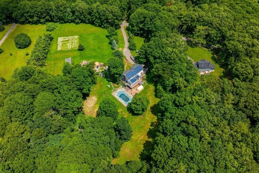 Unit for sale at 60 Hale Rd., Hubbardston, MA 01452