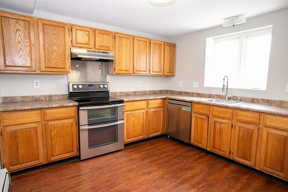 Unit for sale at 35 Cedar St, Gardner, MA 01440
