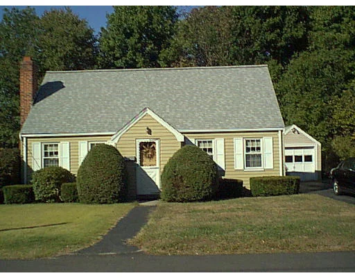 Unit for sale at 14 Lull St, Westwood, MA 02090