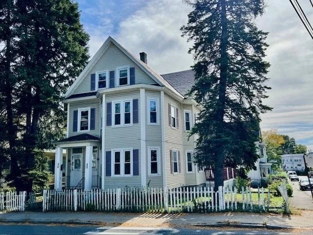 Unit for sale at 195 - 197 Moore Street, Lowell, MA 01852