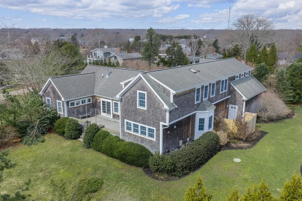 Unit for sale at 676 Elm St, Dartmouth, MA 02748