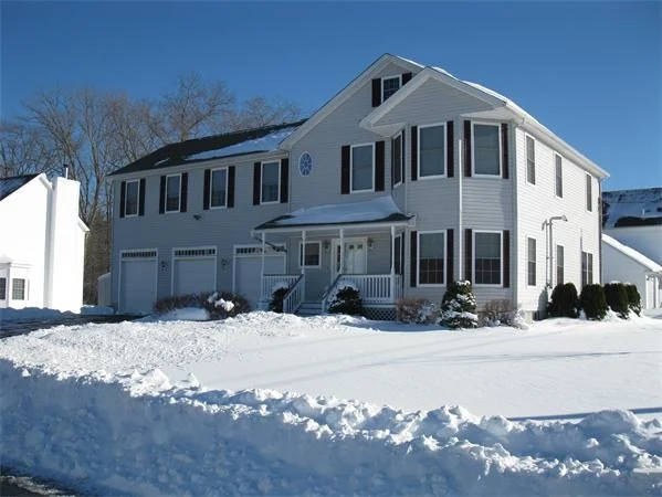 Unit for sale at 2 Panarelli Way, Webster, MA 01570