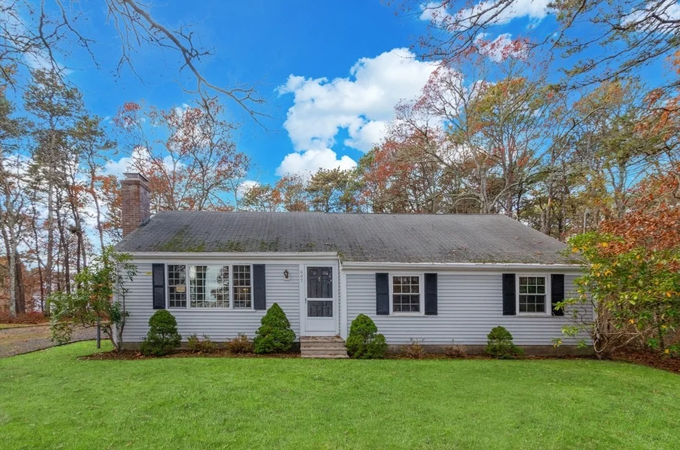 Unit for sale at 607 W Yarmouth Rd, Yarmouth, MA 02673