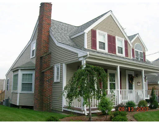 Unit for sale at 35 French Ave, Braintree, MA 02184
