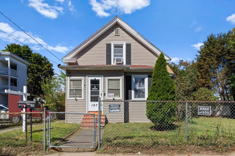 Unit for sale at 167 Fifth St, Leominster, MA 01453