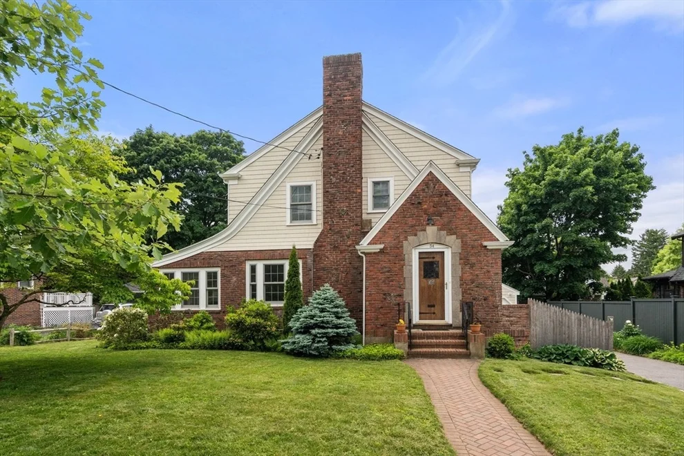 Unit for sale at 34 Pleasant St, Newton, MA 02465