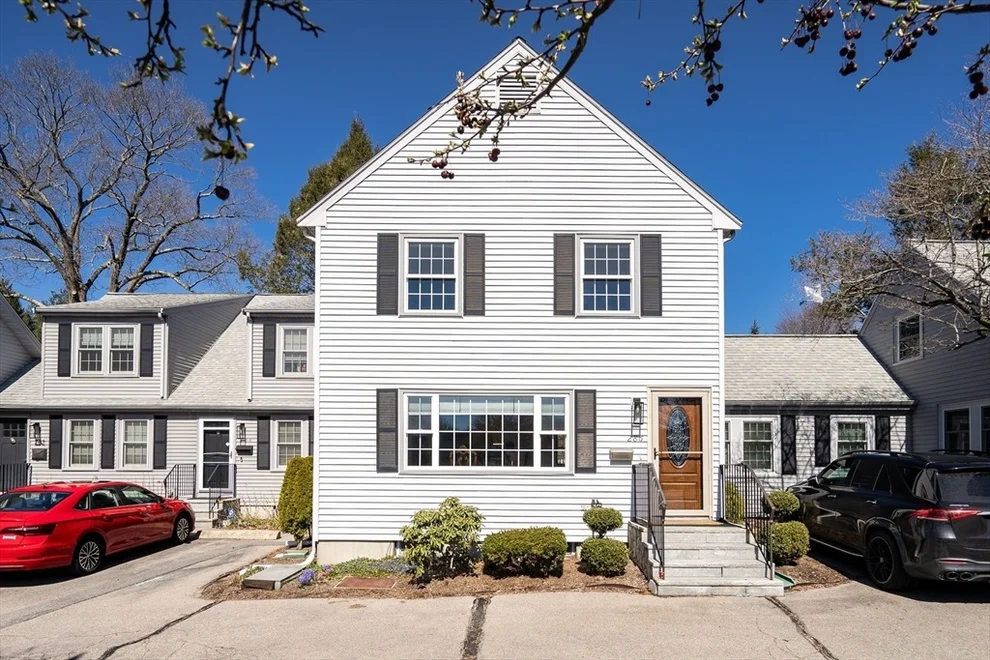Unit for sale at 286 Linden St, Wellesley, MA 02482