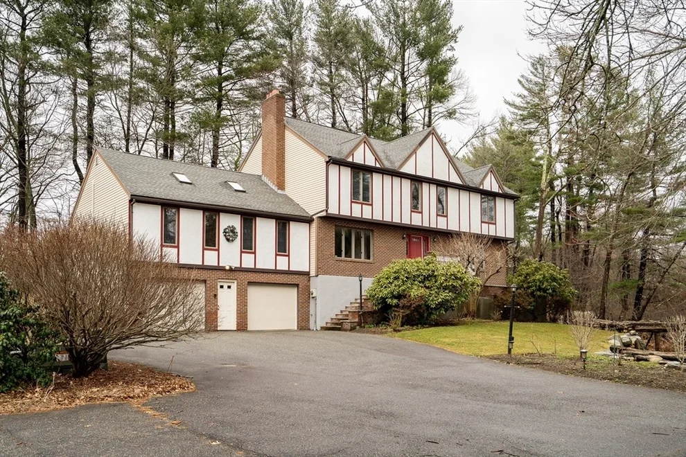 Unit for sale at 21 Orchard Crossing, Andover, MA 01810