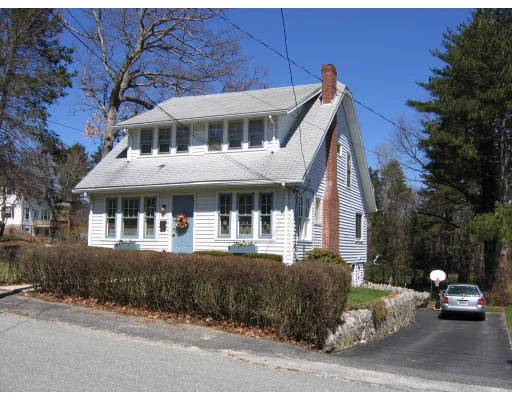 Unit for sale at 8 Poplar Street, Milford, MA 01757
