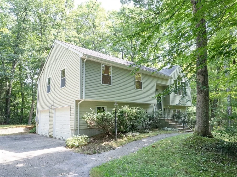 Unit for sale at 611 Henshaw St, Leicester, MA 01542