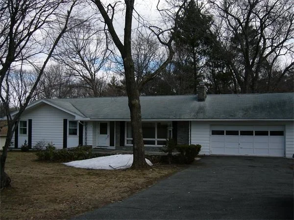 Unit for sale at 8 Tallyho Dr, Springfield, MA 01118