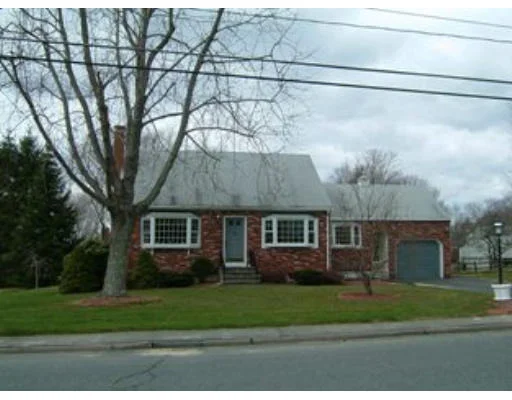Unit for sale at 4 Charles Drive, Franklin, MA 02038