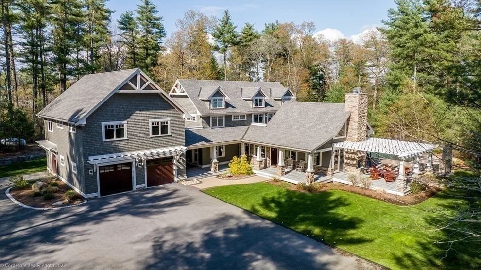 Unit for sale at 2 Debbie Ln, Berkley, MA 02779