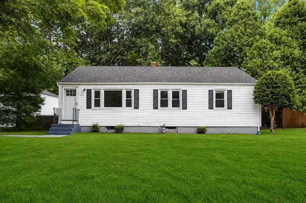 Unit for sale at 9 Moss Rd, Springfield, MA 01119