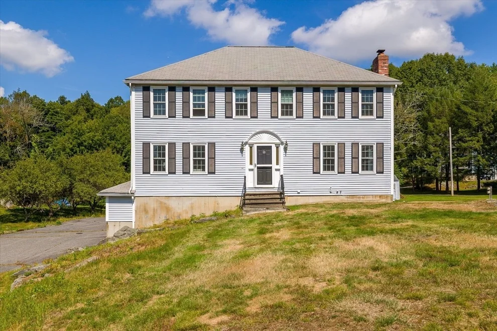 Unit for sale at 17 Taft Rd, Sterling, MA 01564