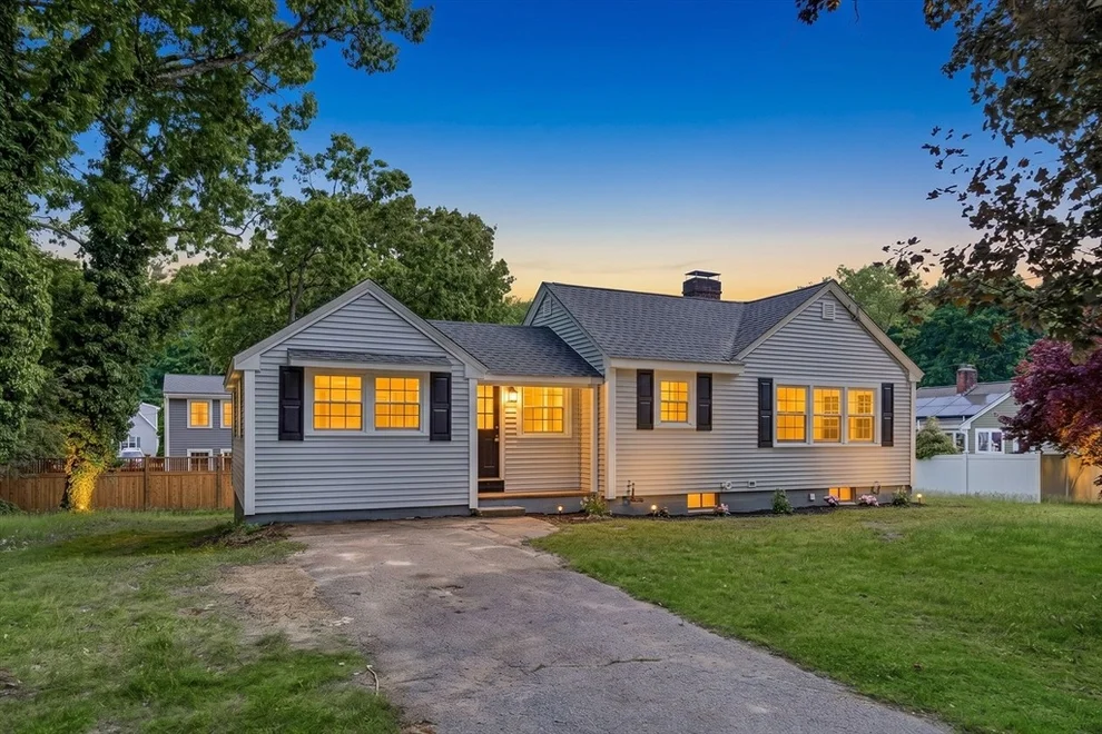 Unit for sale at 95 Circle Dr, Wrentham, MA 02093