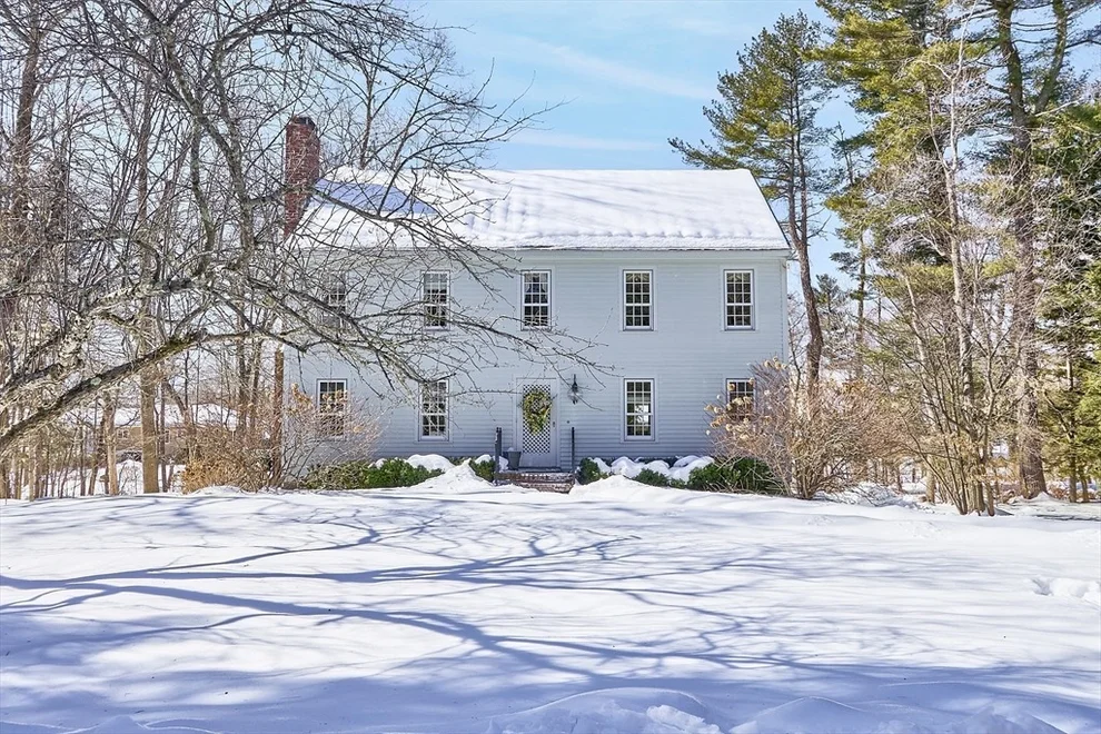 Unit for sale at 26 Sutton Place, North Andover, MA 01845