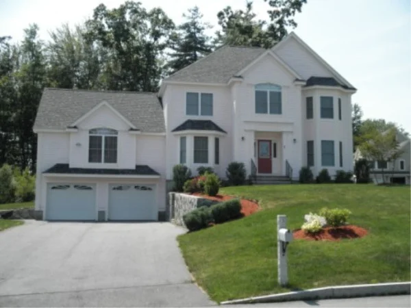 Unit for sale at 3 Cedar Creek Dr, Dracut, MA 01826
