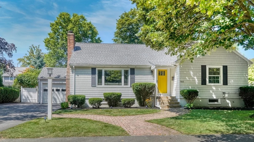 Unit for sale at 760 Lynn Fells Pkwy, Melrose, MA 02176