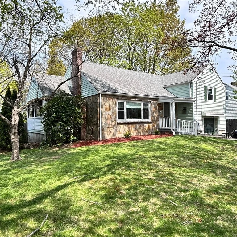 Unit for sale at 294 Commercial St, Weymouth, MA 02188