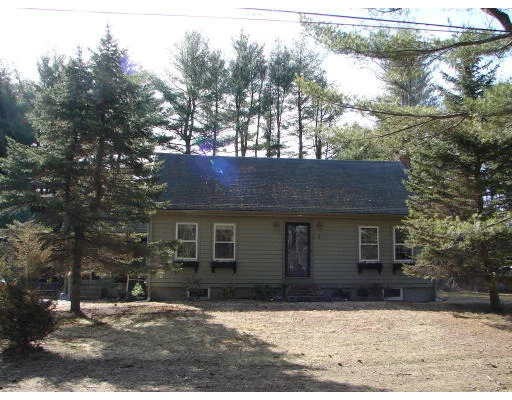 Unit for sale at 4 Boiling Spring Ave, Medfield, MA 02052
