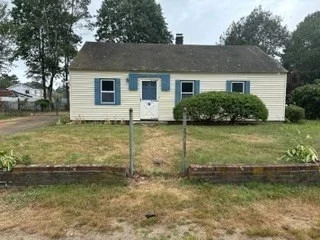 Unit for sale at 30 Amherst Rd, Stoughton, MA 02072
