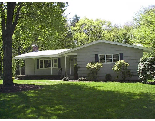 Unit for sale at 32 Colonial Road, Sutton, MA 01590
