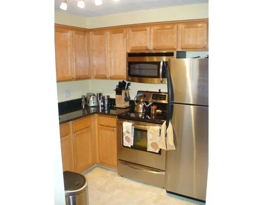 Unit for sale at 94 Newbury Ave, Quincy, MA 02171