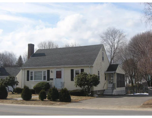 Unit for sale at 24 Forest St, Saugus, MA 01906