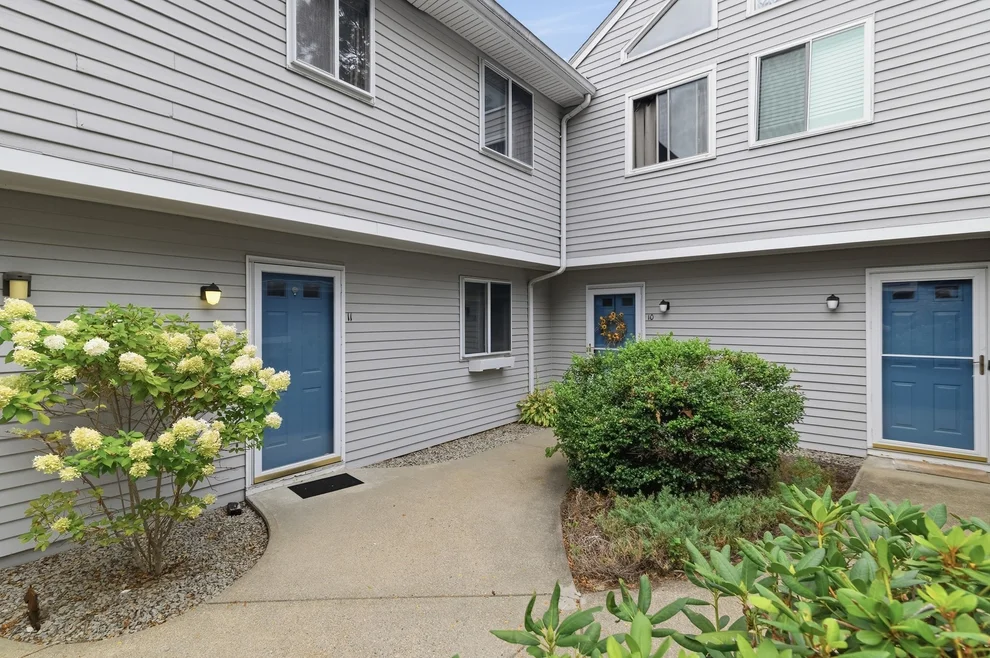 Unit for sale at 195 Lake Street, Unit 11, Weymouth, MA 02189