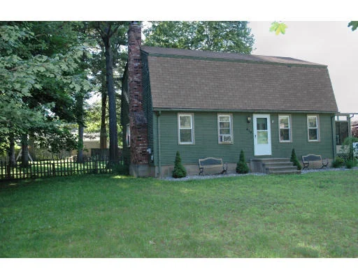 Unit for sale at 414 Pine St, Agawam, MA 01030