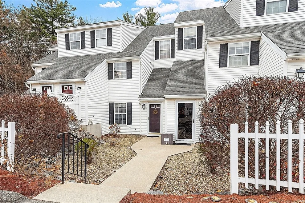 Unit for sale at 97 Berrington Rd, Leominster, MA 01453