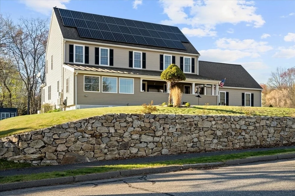 Unit for sale at 14 Amherst Rd, Shrewsbury, MA 01545