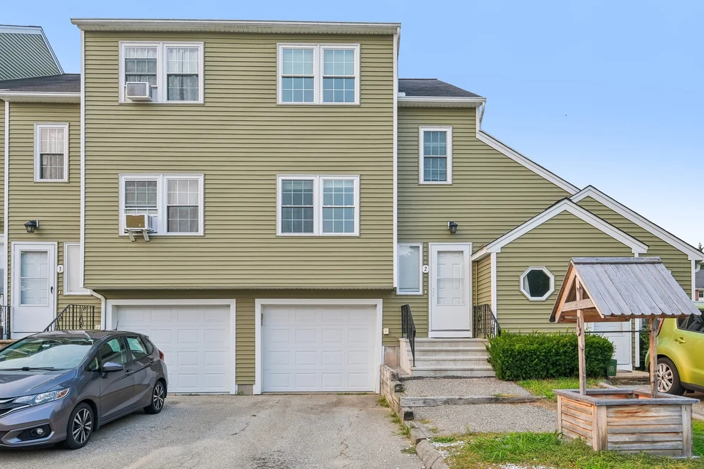 Unit for sale at 18 Ballou St, Putnam, CT 06260