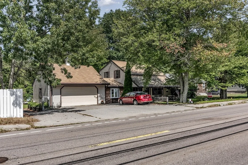 Unit for sale at 718 Market St, Rockland, MA 02370
