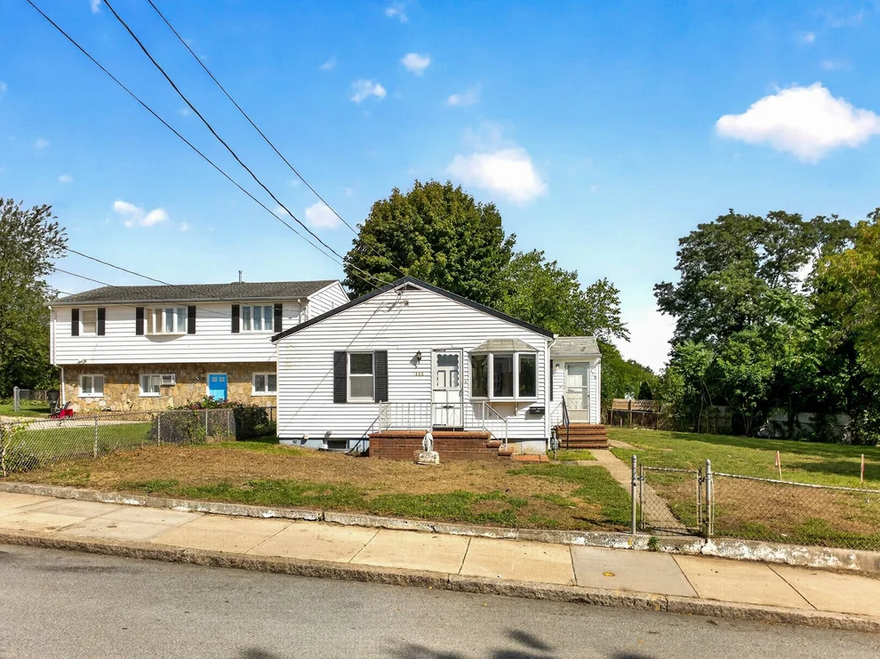 Unit for sale at 458 Buffinton St, Fall River, MA 02721