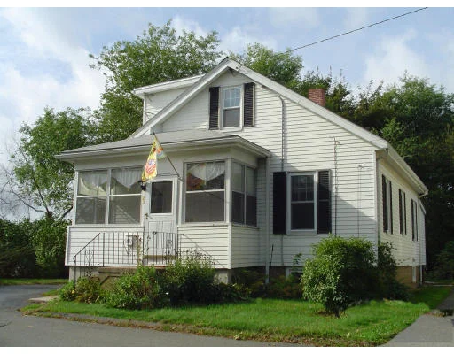 Unit for sale at 23 Coolidge Avenue, Beverly, MA 01915