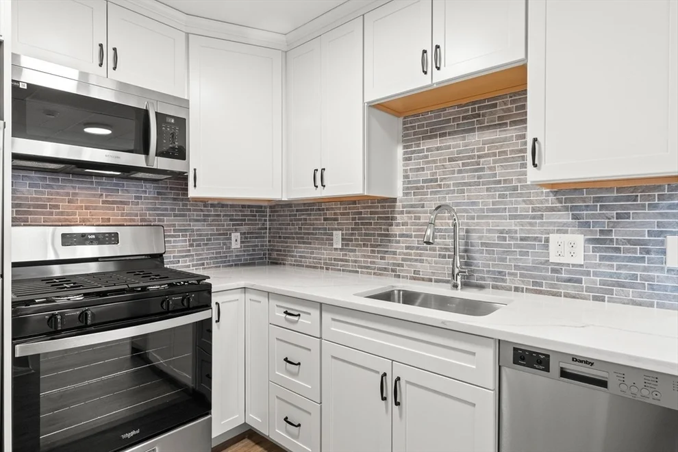 Unit for sale at 141 Prospect St, Gloucester, MA 01930
