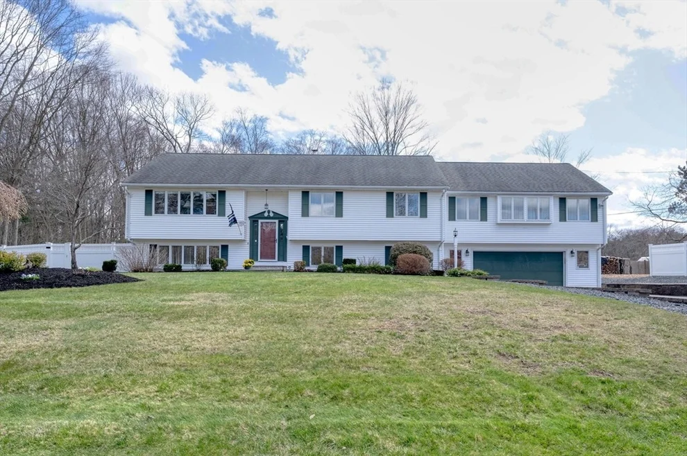 Unit for sale at 85 Abington Ave, Holbrook, MA 02343