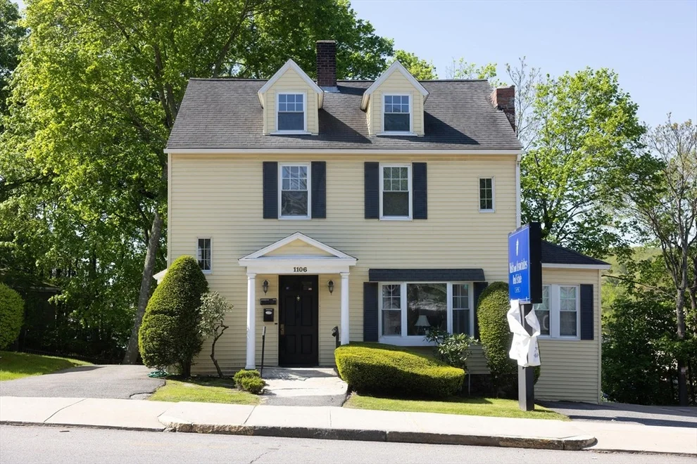 Unit for sale at 1106 Pleasant Street, Worcester, MA 01602