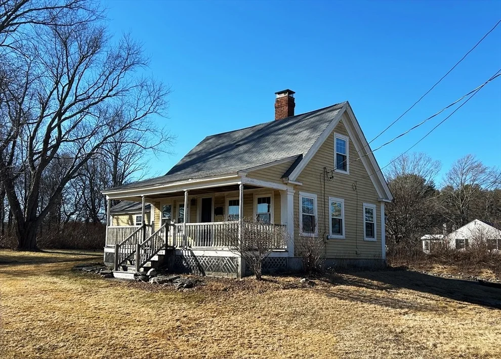 Unit for sale at 8 Washington St, Mendon, MA 01756