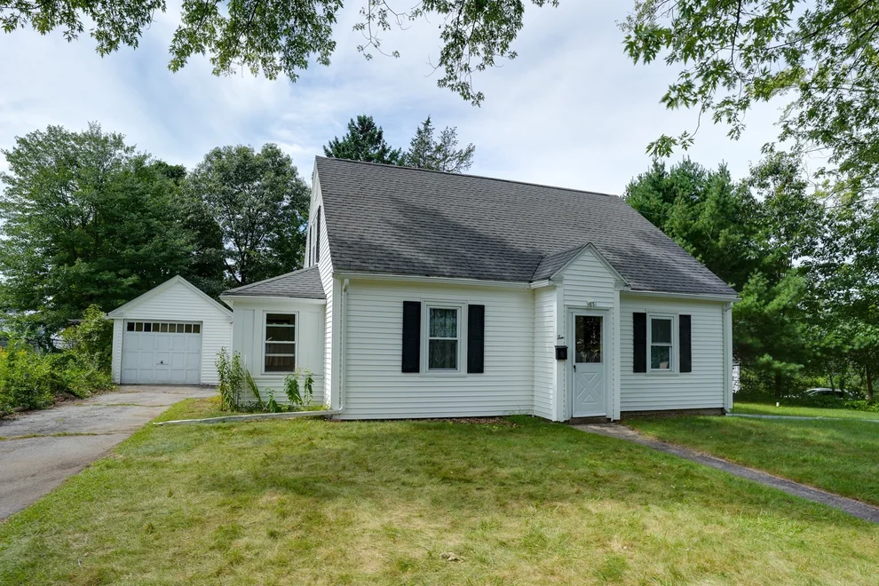 Unit for sale at 10 Westbrook Rd, Northborough, MA 01532