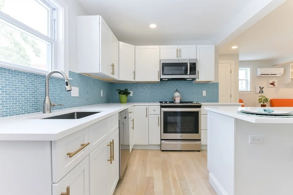 Unit for sale at 34R Underhill St, Winthrop, MA 02152