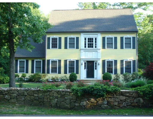 Unit for sale at 720 Salem End Road, Framingham, MA 01702